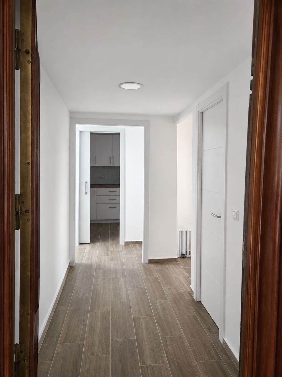 3 slaapkamer Appartement te koop in Malaga stad - € 370.000 (Ref: 9877755)