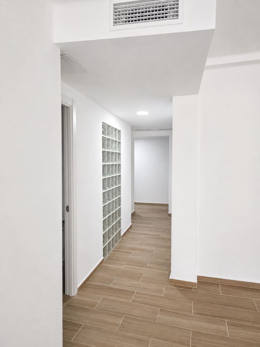 3 slaapkamer Appartement te koop in Malaga stad - € 370.000 (Ref: 9877755)
