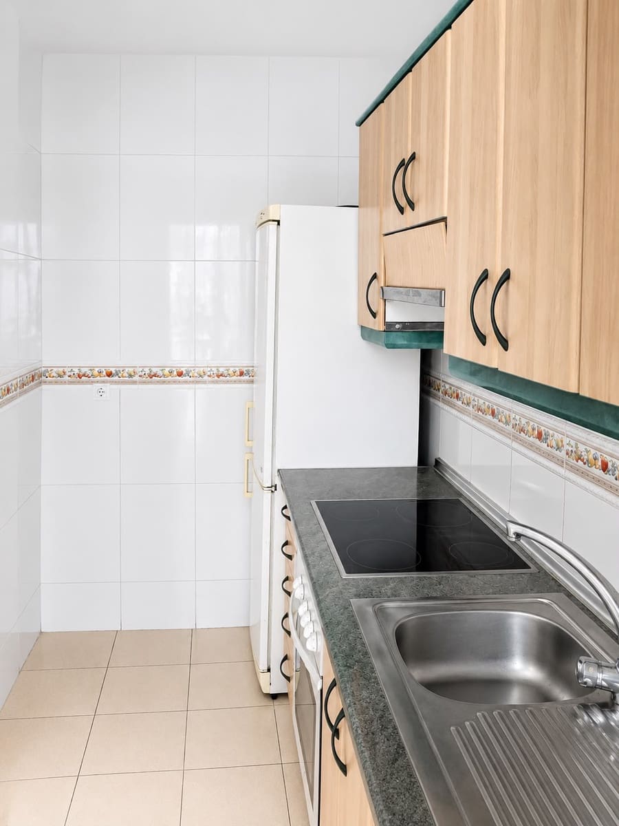 3 slaapkamer Villa te koop in Fuengirola met zwembad garage - € 489.000 (Ref: 9877756)