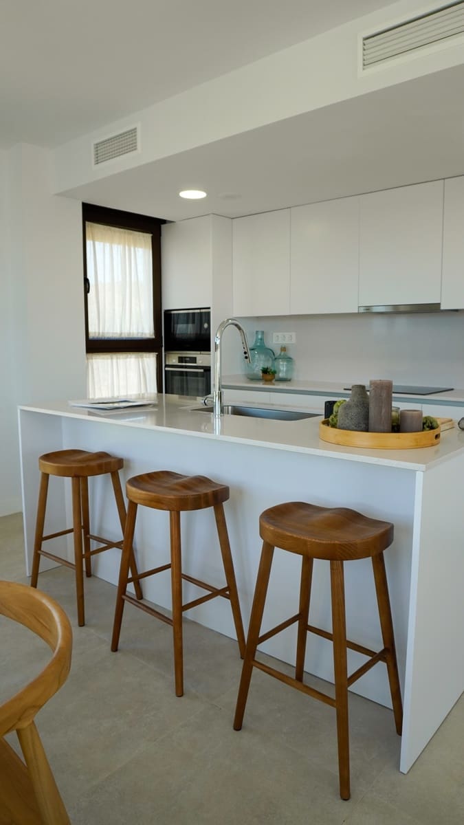 3 quarto Apartamento para venda em Estepona com piscina garagem - 739 000 € (Ref: 9877781)