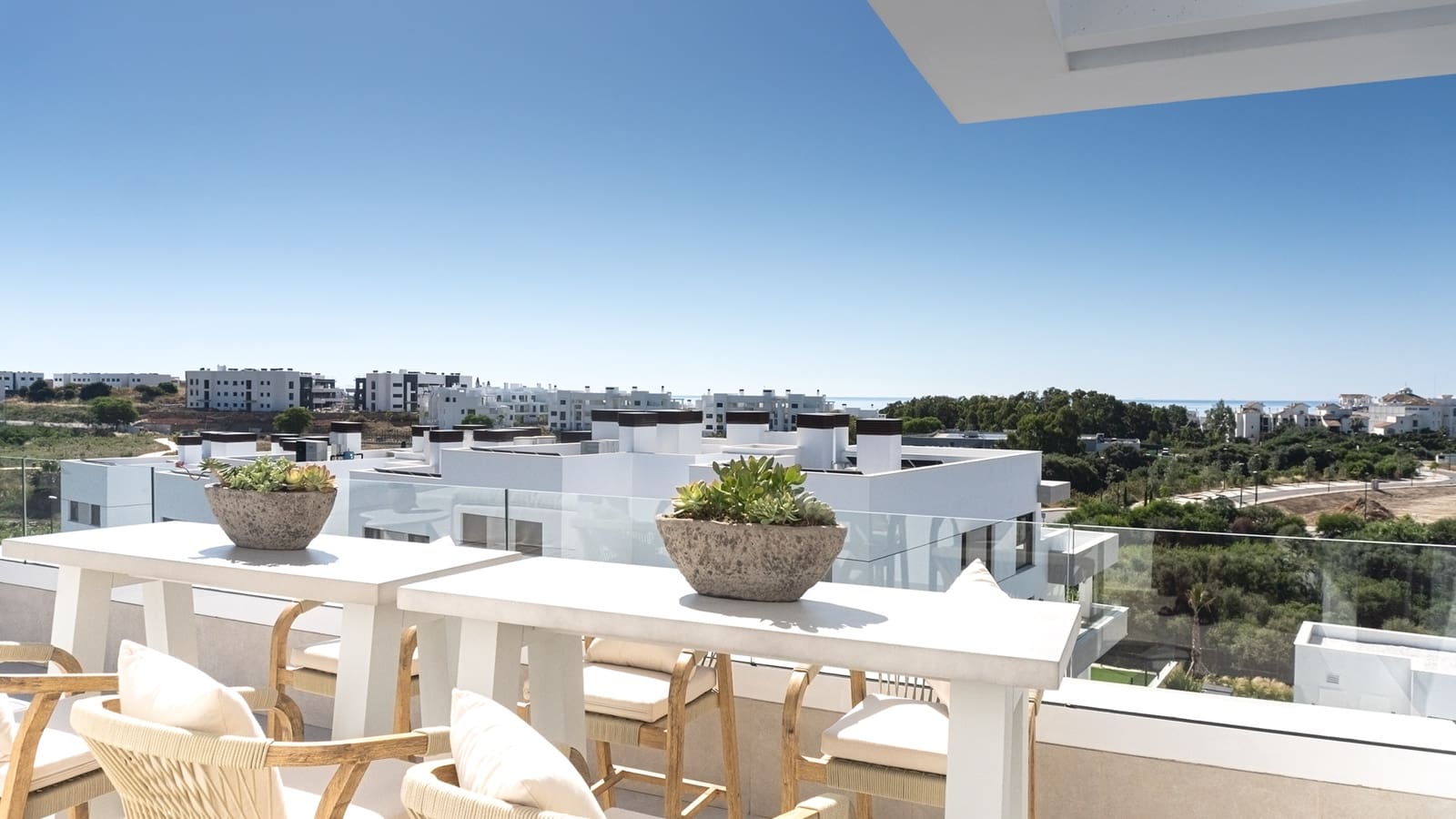 3 quarto Apartamento para venda em Estepona com piscina garagem - 739 000 € (Ref: 9877781)