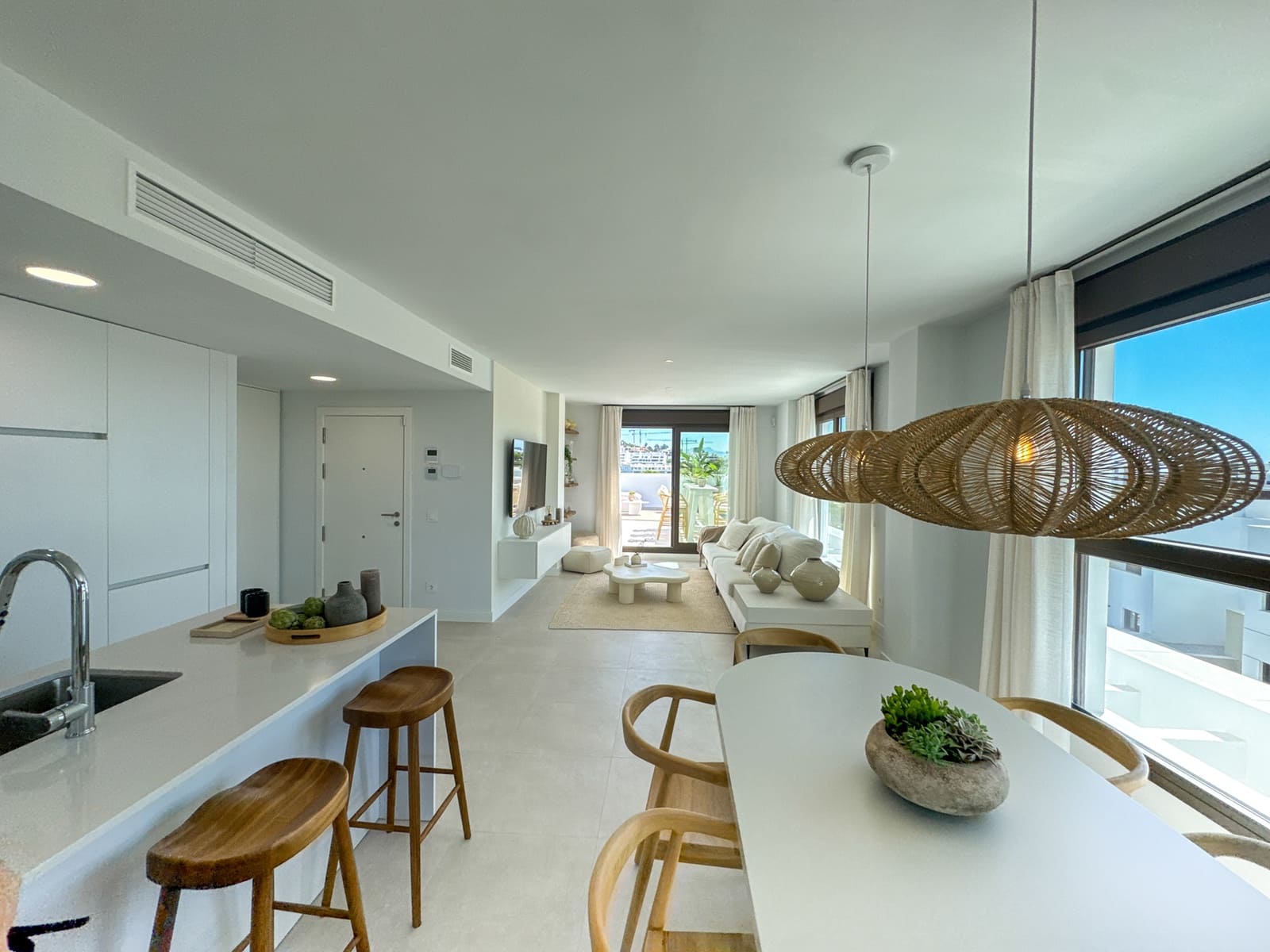 3 quarto Apartamento para venda em Estepona com piscina garagem - 739 000 € (Ref: 9877781)