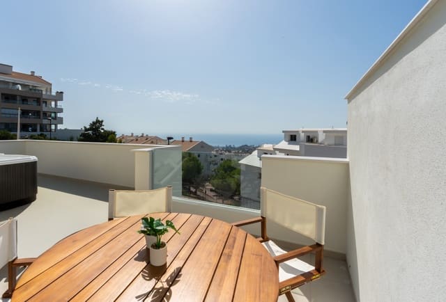 2 makuuhuone Huoneisto myytävänä paikassa Benalmádena mukana uima-altaan 
autotalli - 450 000 € (Ref: 9880473)