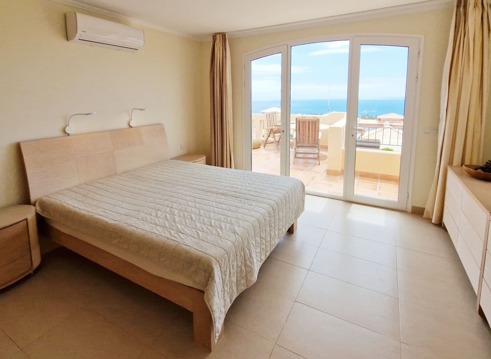 2 camera da letto Villetta Bifamiliare in vendita in Adeje con piscina garage - 1.280.000 € (Rif: 9860751)