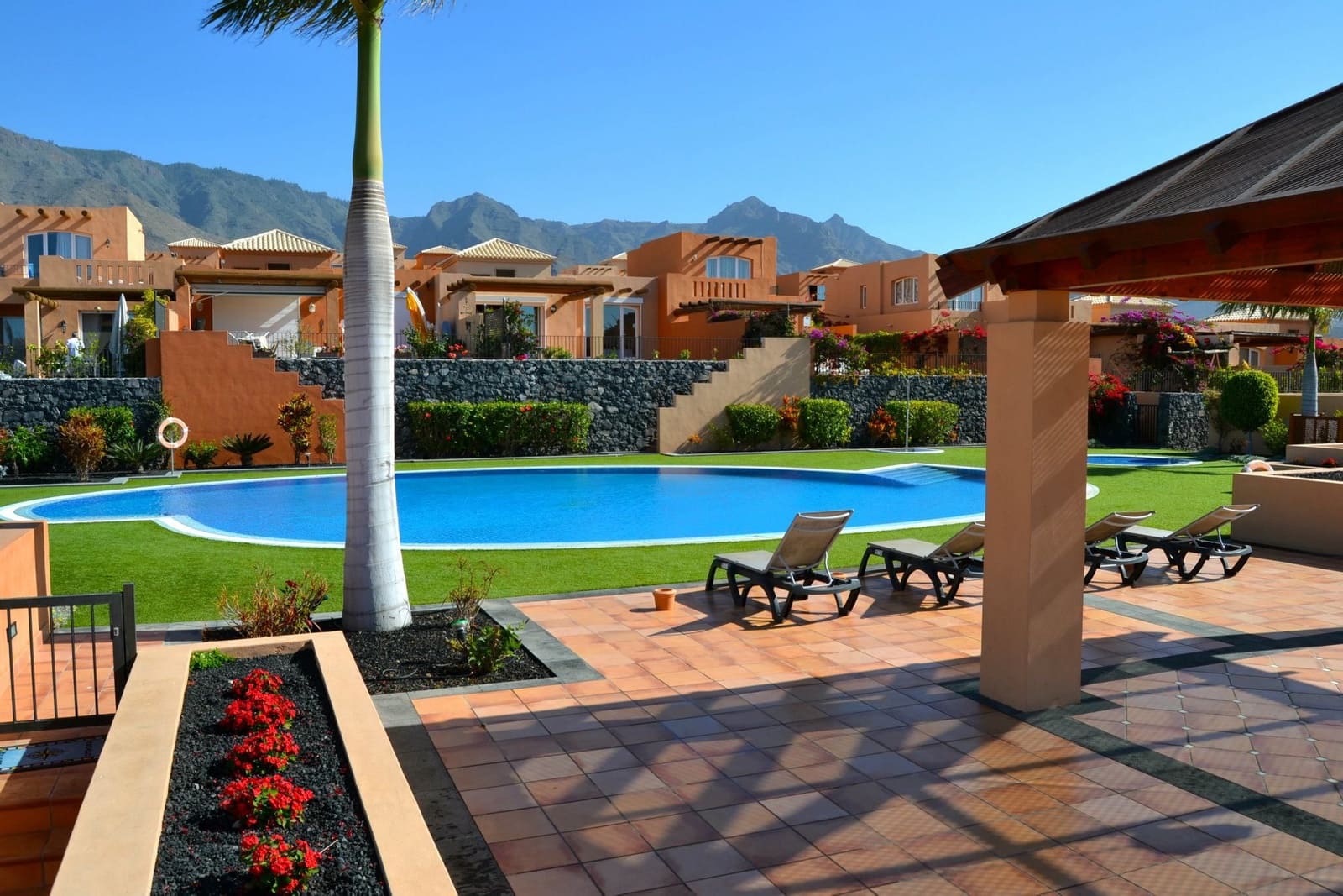 2 camera da letto Villetta Bifamiliare in vendita in Adeje con piscina garage - 1.280.000 € (Rif: 9860751)
