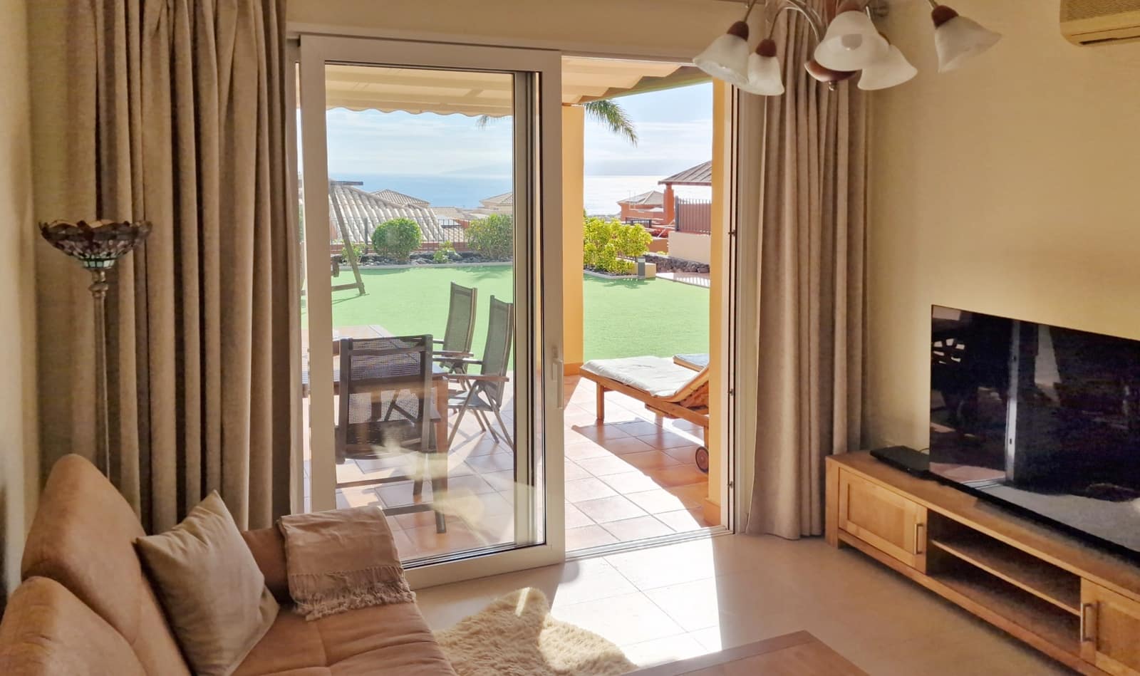 2 camera da letto Villetta Bifamiliare in vendita in Adeje con piscina garage - 1.280.000 € (Rif: 9860751)
