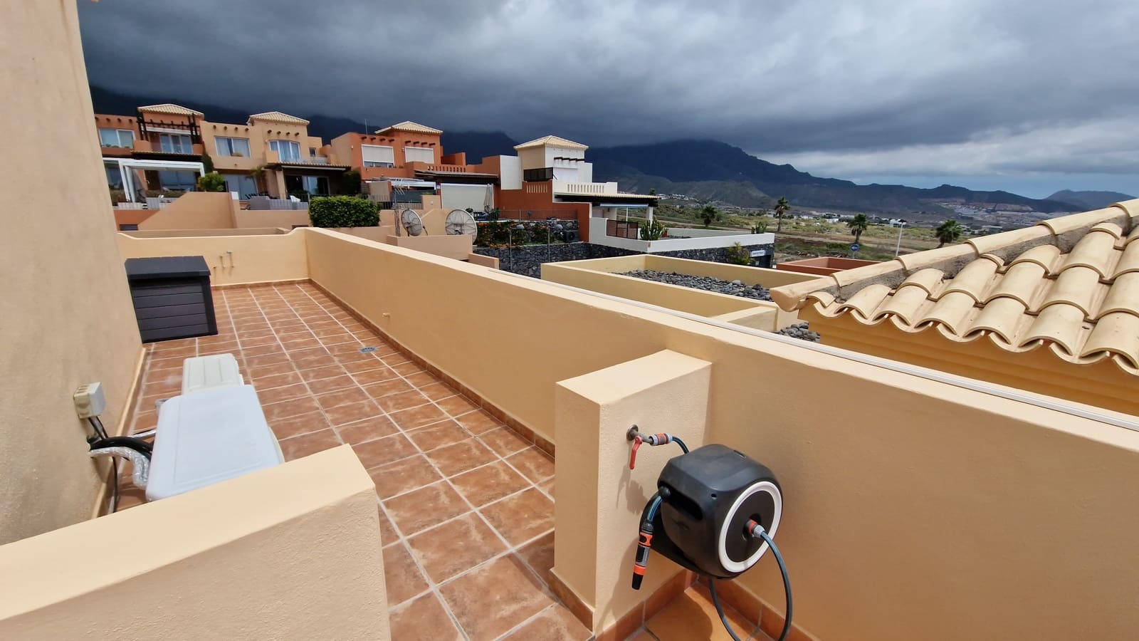 2 camera da letto Villetta Bifamiliare in vendita in Adeje con piscina garage - 1.280.000 € (Rif: 9860751)
