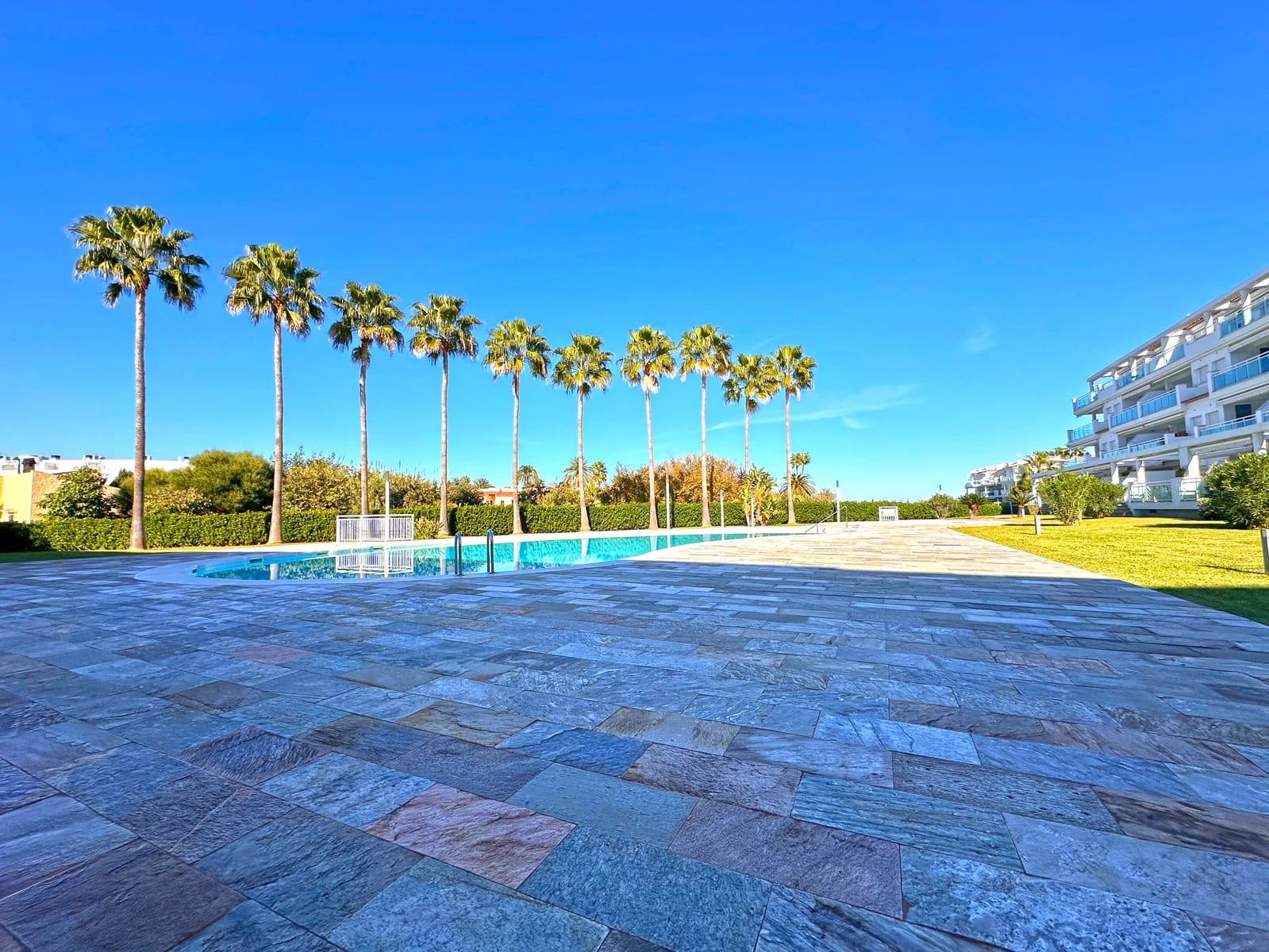 3 Zimmer Strandapartment zu verkaufen in Denia mit Pool Garage - 498.000 € (Ref: 9918852)