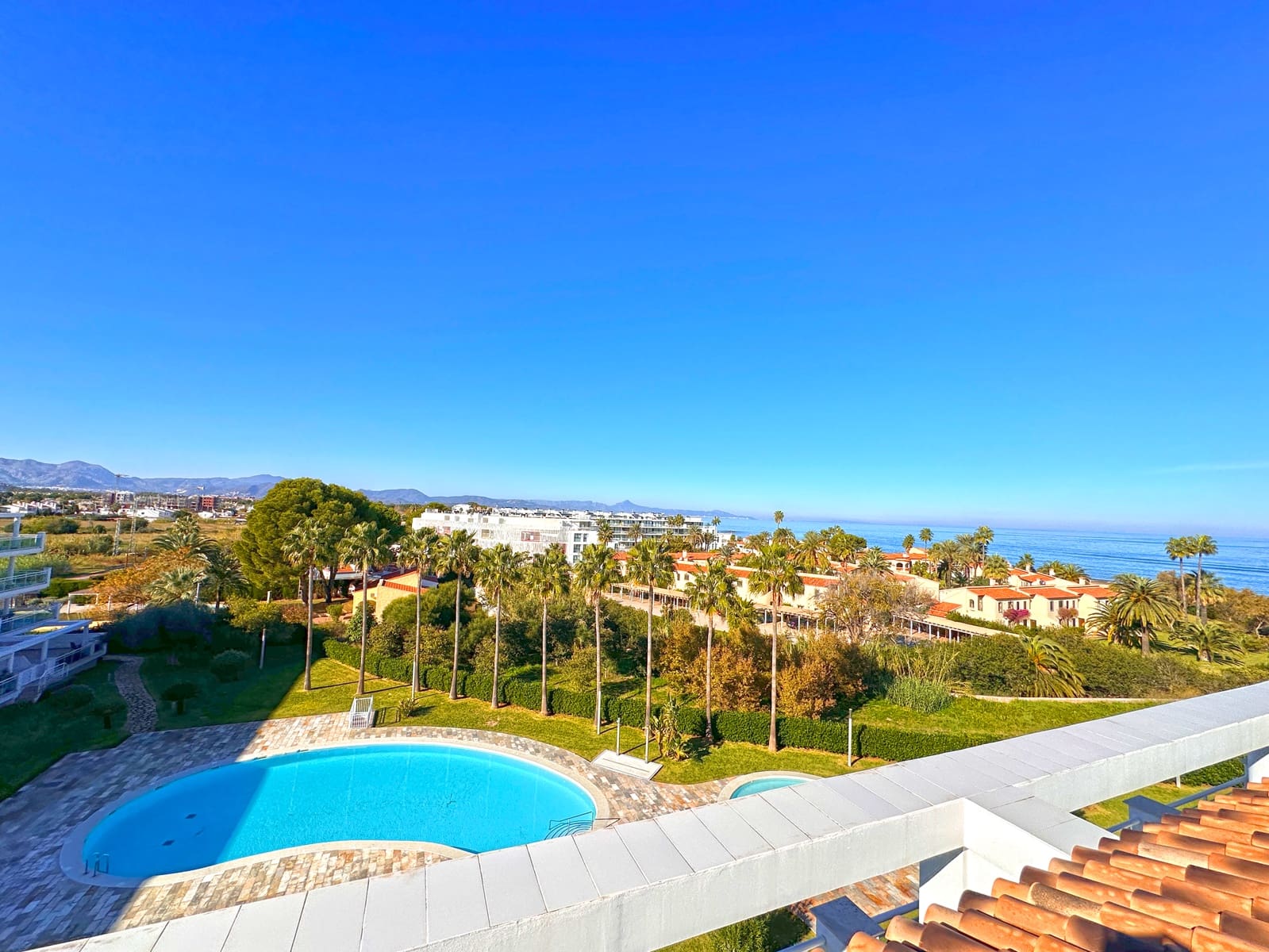 3 Zimmer Strandapartment zu verkaufen in Denia mit Pool Garage - 498.000 € (Ref: 9918852)