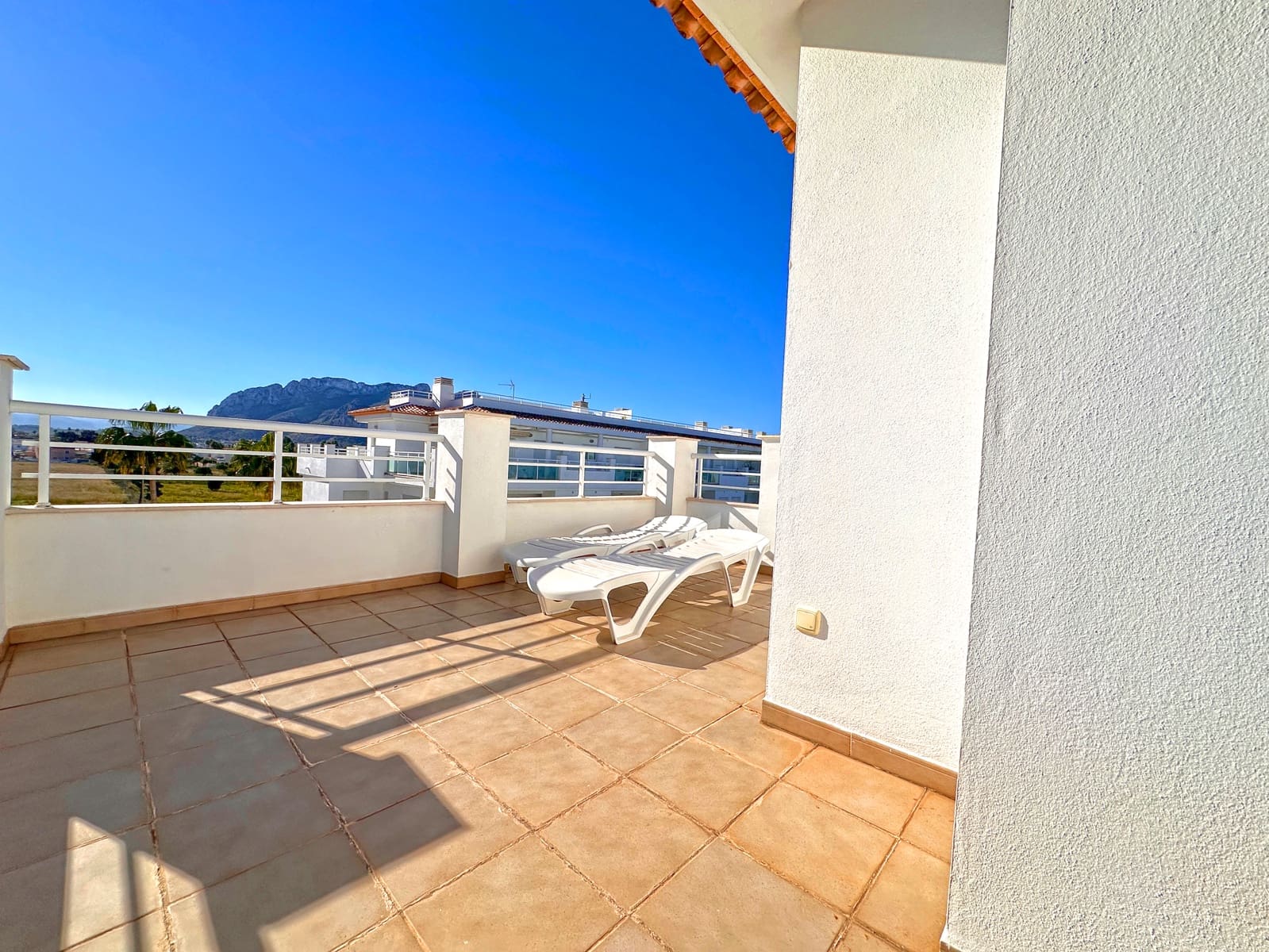 3 Zimmer Strandapartment zu verkaufen in Denia mit Pool Garage - 498.000 € (Ref: 9918852)