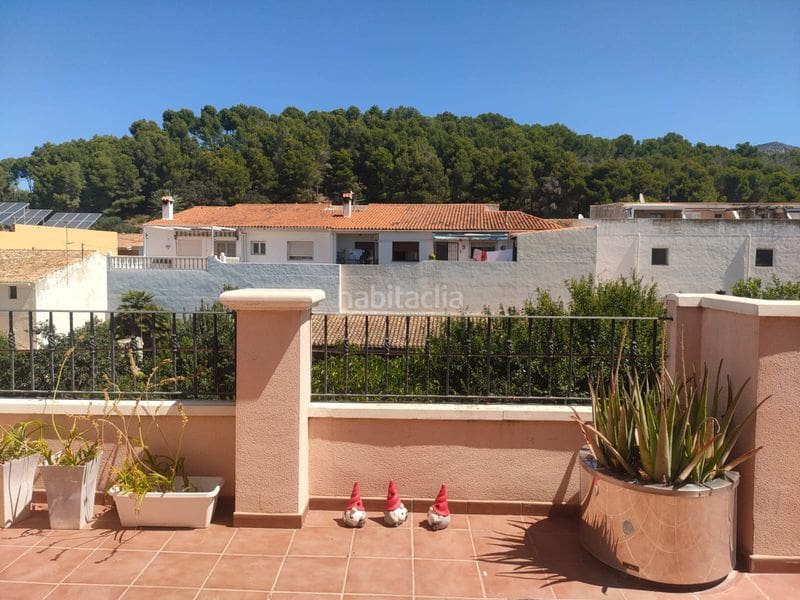 2 soverom Penthouse til salgs i Denia med svømmebasseng garasje - € 240 000 (Ref: 9946259)