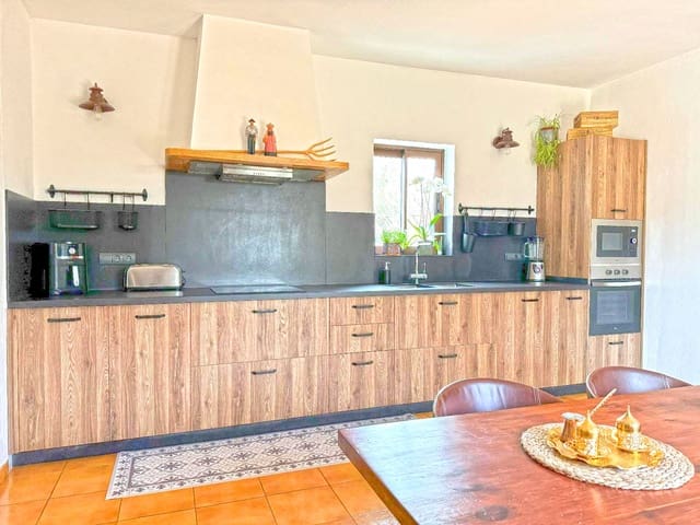 5 soveværelse Villa til salg i Sant Antoni de Portmany med swimmingpool garage - € 1.400.000 (Ref: 9946343)