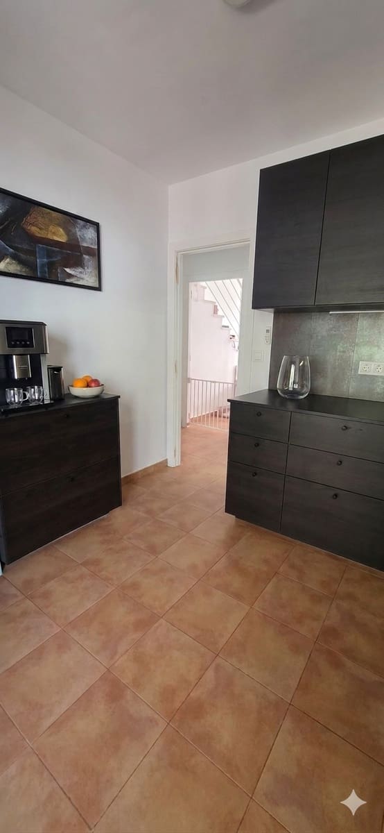 3 soverom Hus til salgs i Relleu med svømmebasseng garasje - € 279 000 (Ref: 9866332)
