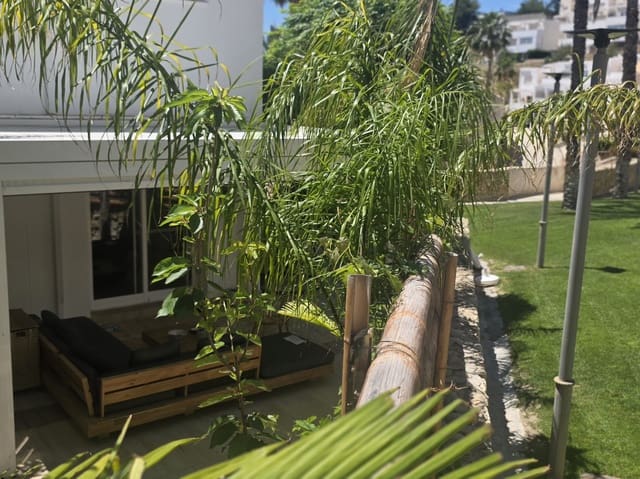 3 Zimmer Haus zu verkaufen in Relleu mit Pool Garage - 279.000 € (Ref: 9866332)