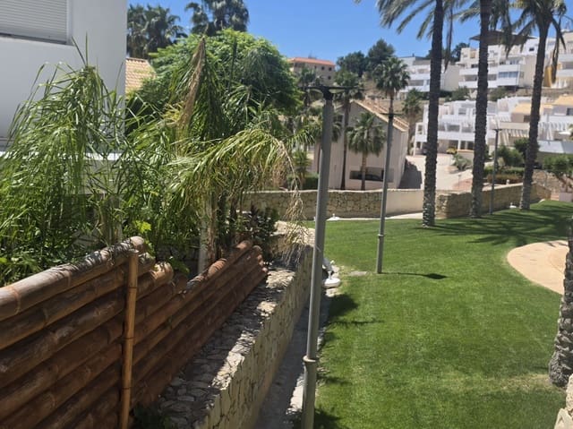 3 Zimmer Haus zu verkaufen in Relleu mit Pool Garage - 279.000 € (Ref: 9866332)