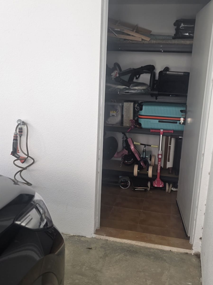 3 bedroom Townhouse for sale in Relleu with pool garage - € 264,000 (Ref: 9866332)