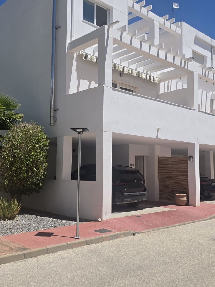 3 bedroom Townhouse for sale in Relleu with pool garage - € 264,000 (Ref: 9866332)