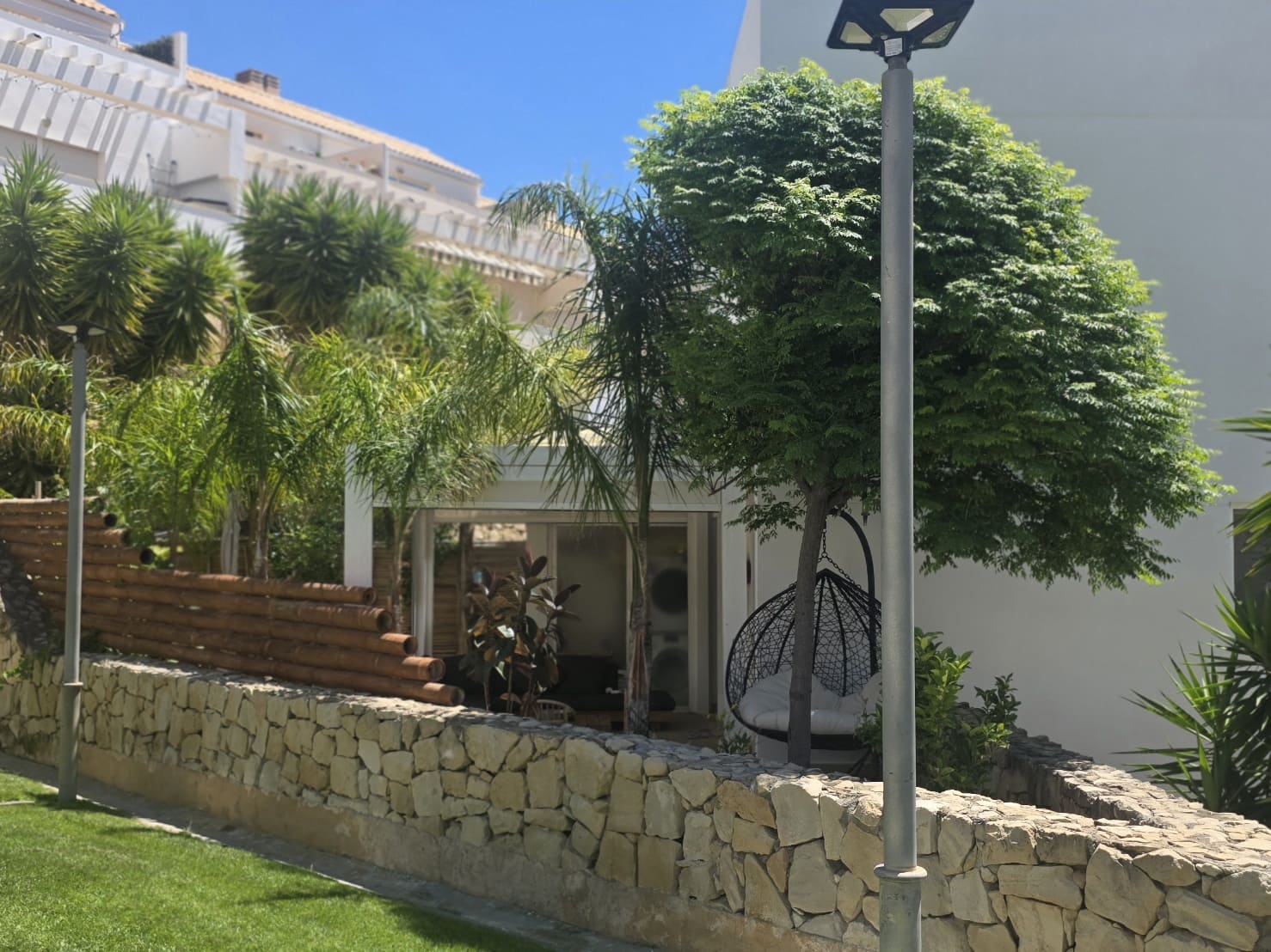 3 bedroom Townhouse for sale in Relleu with pool garage - € 264,000 (Ref: 9866332)
