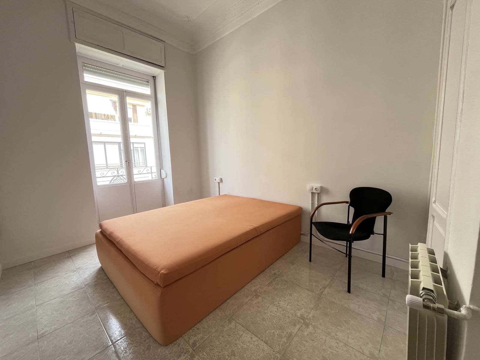 2 sovrum Lägenhet att hyra i Valencia stad med garage - 2 450 € (Ref: 9866014)
