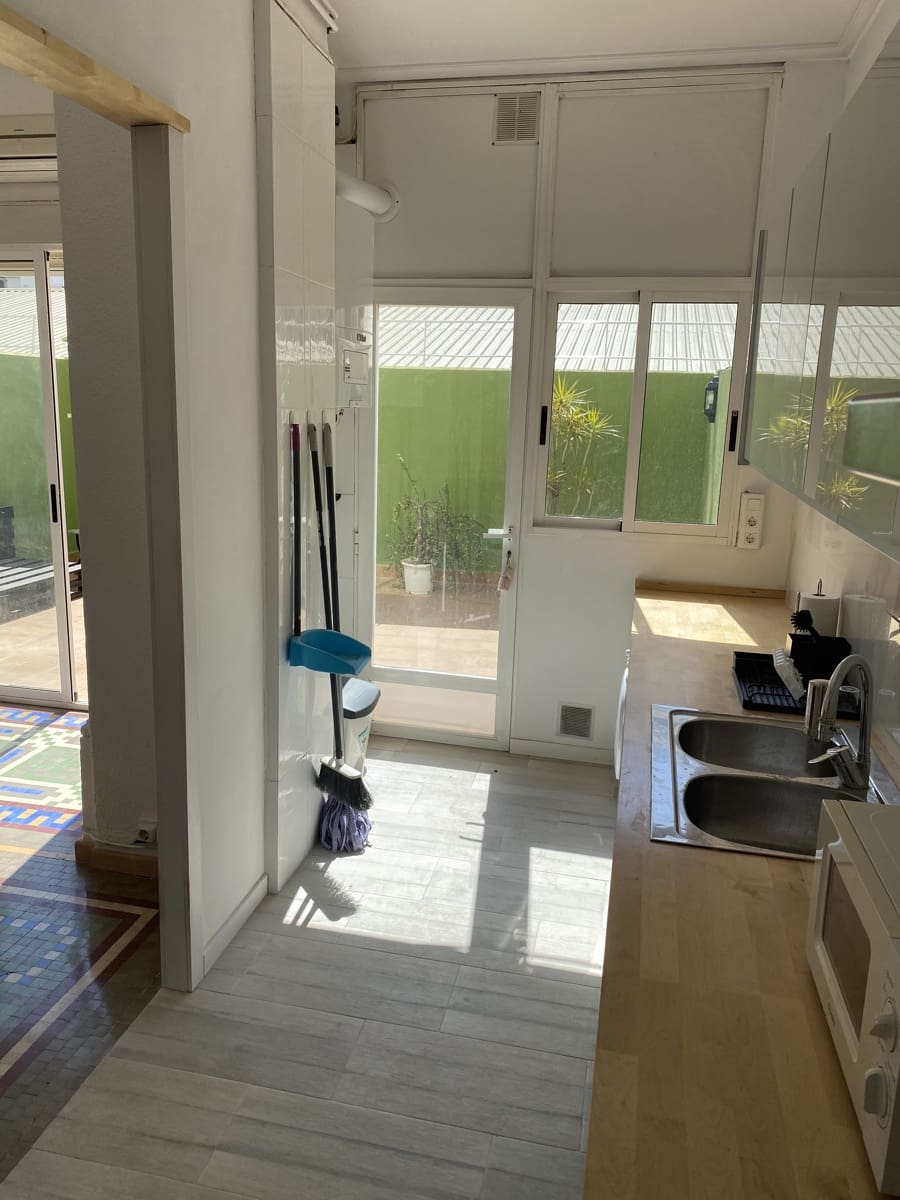 Apartamento de 2 habitaciones en València ciudad en alquiler con garaje - 1.750 € (Ref: 9900839)