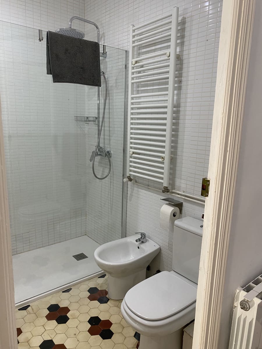 Apartamento de 2 habitaciones en València ciudad en alquiler con garaje - 1.750 € (Ref: 9900839)