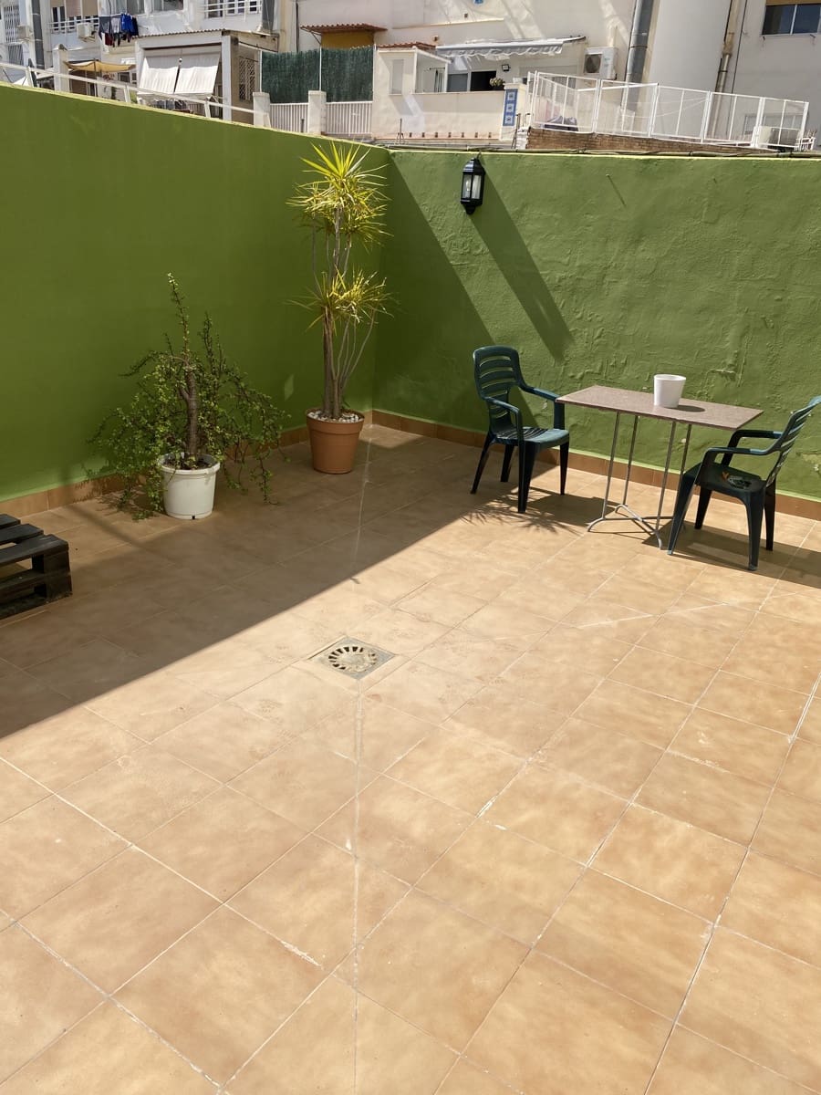 Apartamento de 2 habitaciones en València ciudad en alquiler con garaje - 1.750 € (Ref: 9900839)