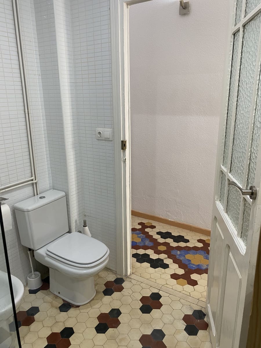 Apartamento de 2 habitaciones en València ciudad en alquiler con garaje - 1.750 € (Ref: 9900839)
