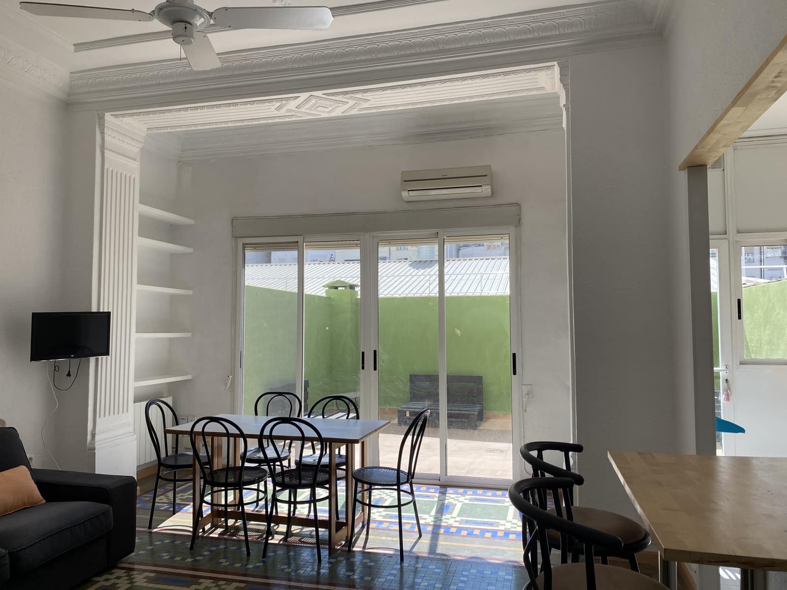 Apartamento de 2 habitaciones en València ciudad en alquiler con garaje - 1.750 € (Ref: 9900839)