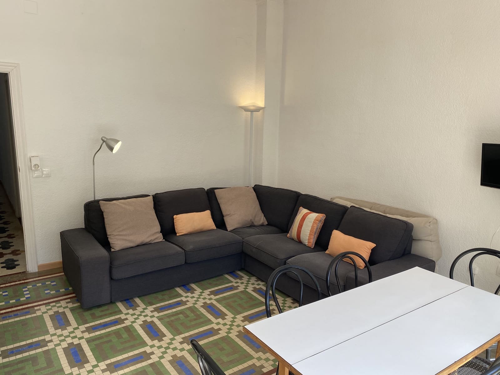 Apartamento de 2 habitaciones en València ciudad en alquiler con garaje - 1.750 € (Ref: 9900839)