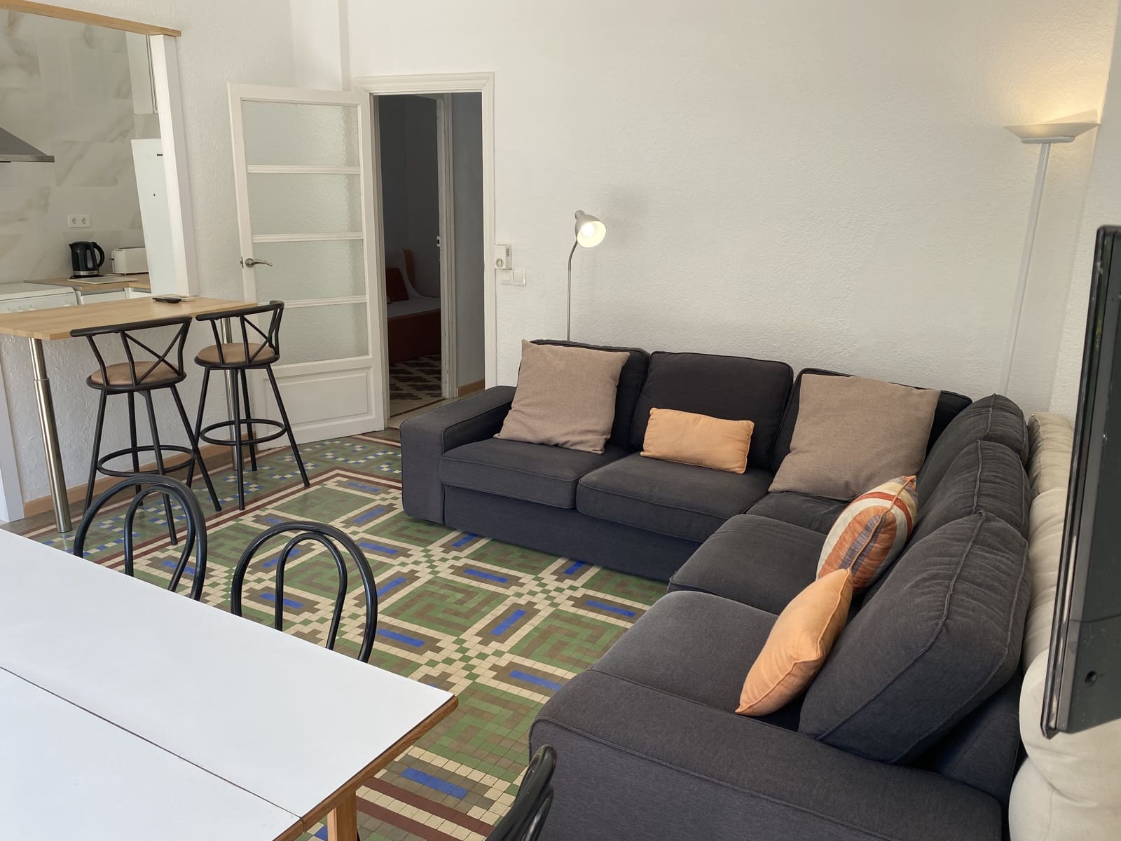 Apartamento de 2 habitaciones en València ciudad en alquiler con garaje - 1.750 € (Ref: 9900839)