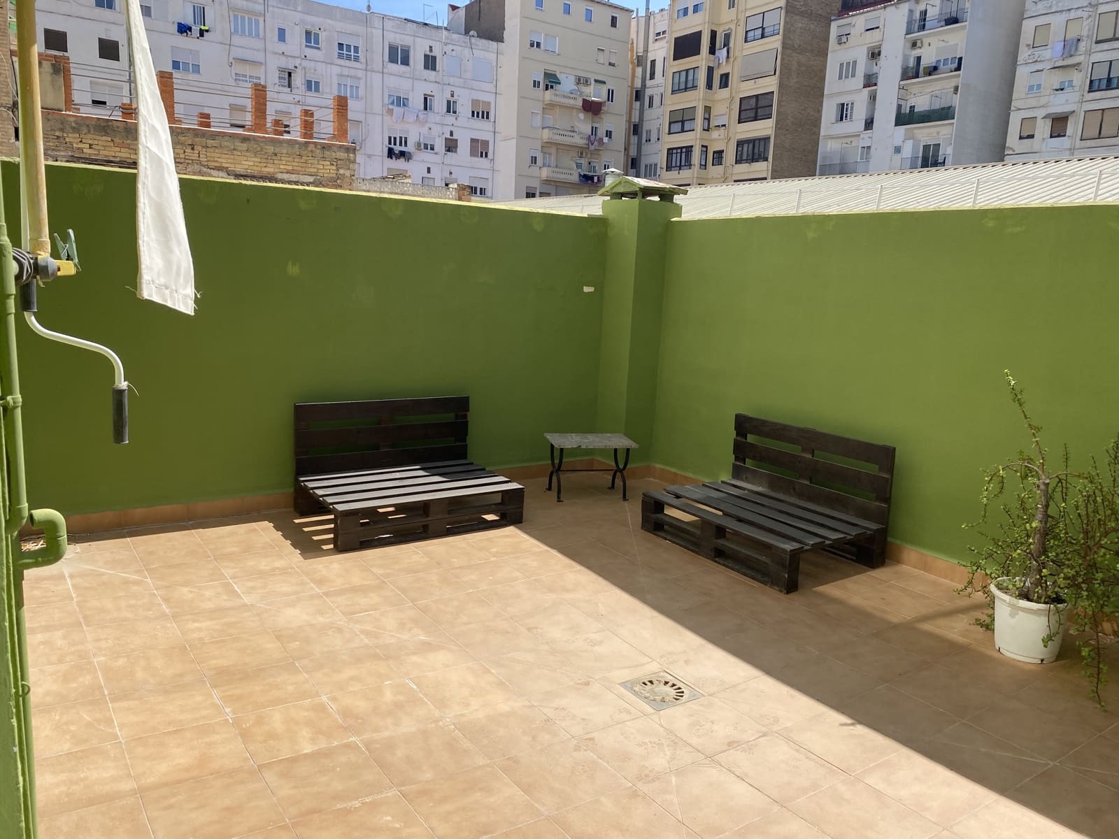 Apartamento de 2 habitaciones en València ciudad en alquiler con garaje - 1.750 € (Ref: 9900839)