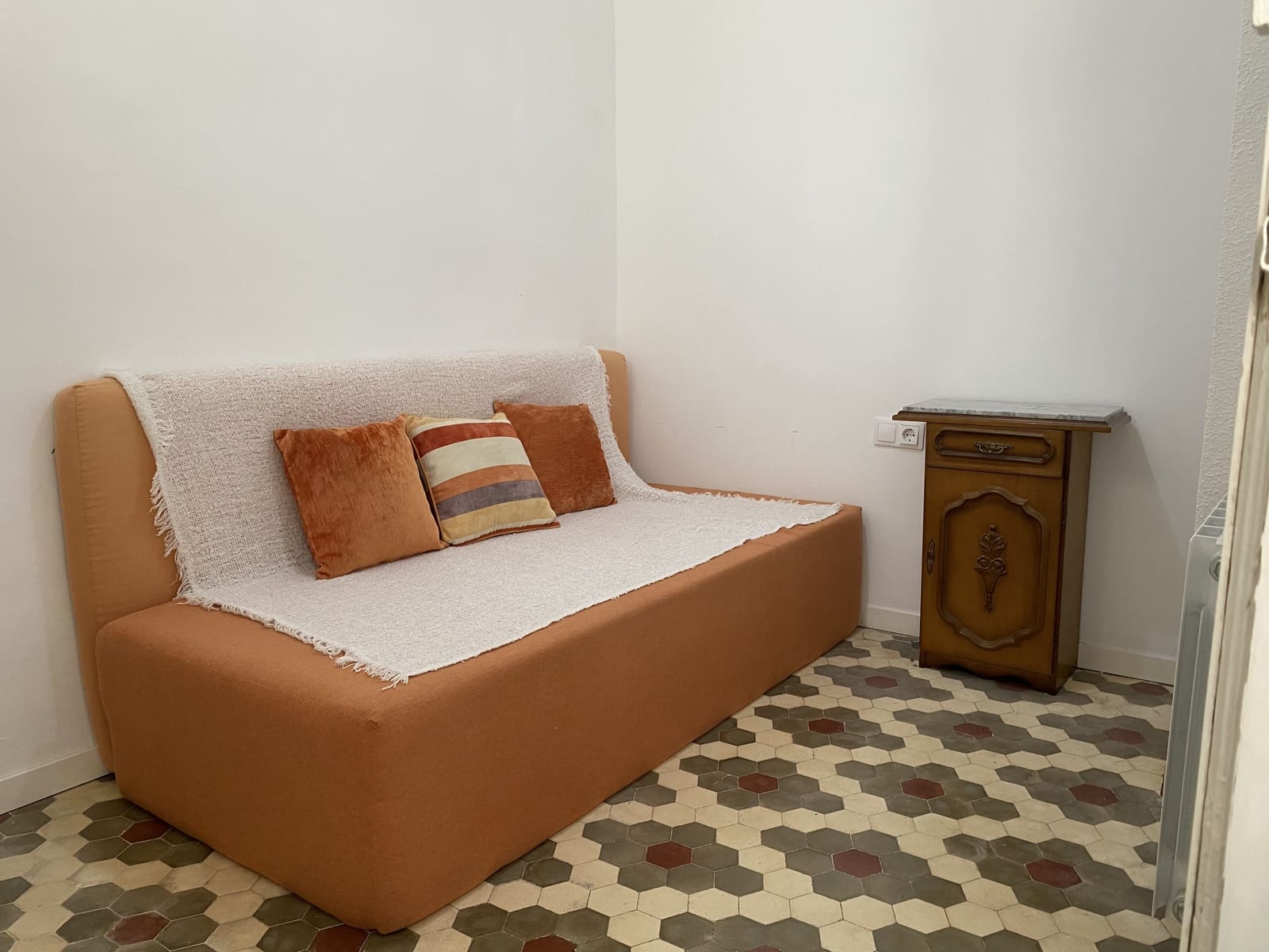 Apartamento de 2 habitaciones en València ciudad en alquiler con garaje - 1.750 € (Ref: 9900839)