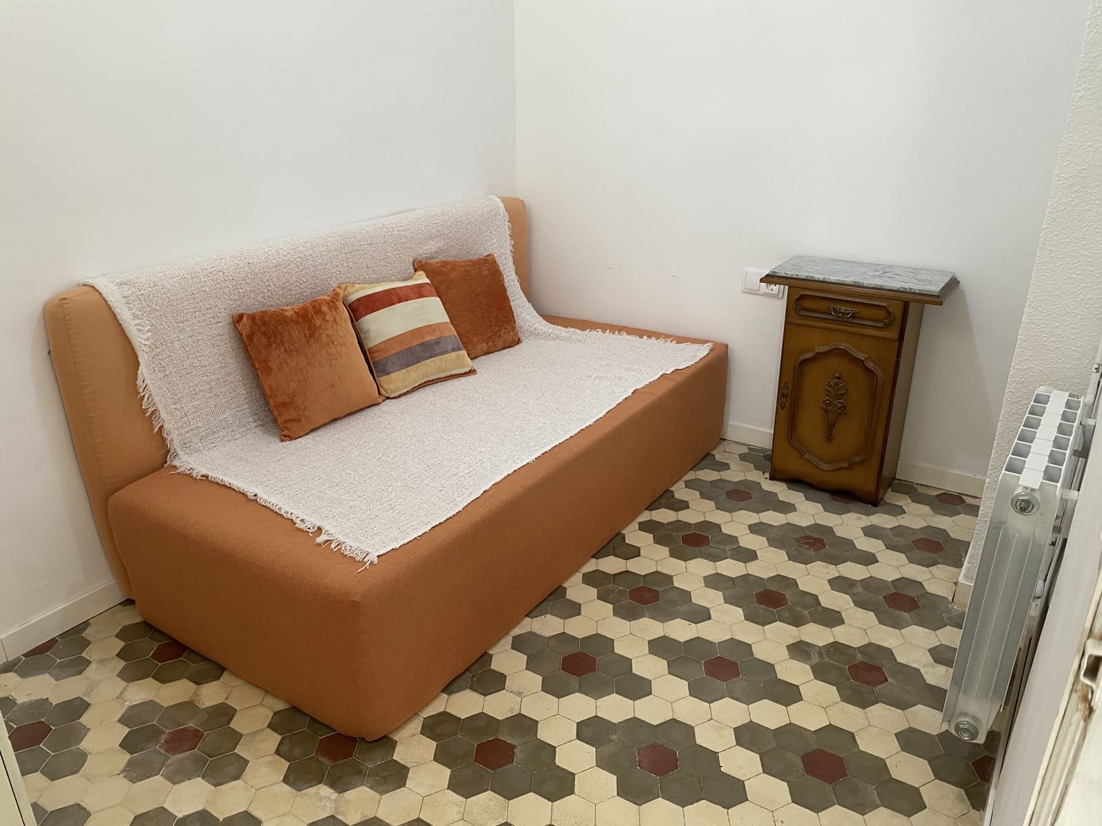 Apartamento de 2 habitaciones en València ciudad en alquiler con garaje - 1.750 € (Ref: 9900839)