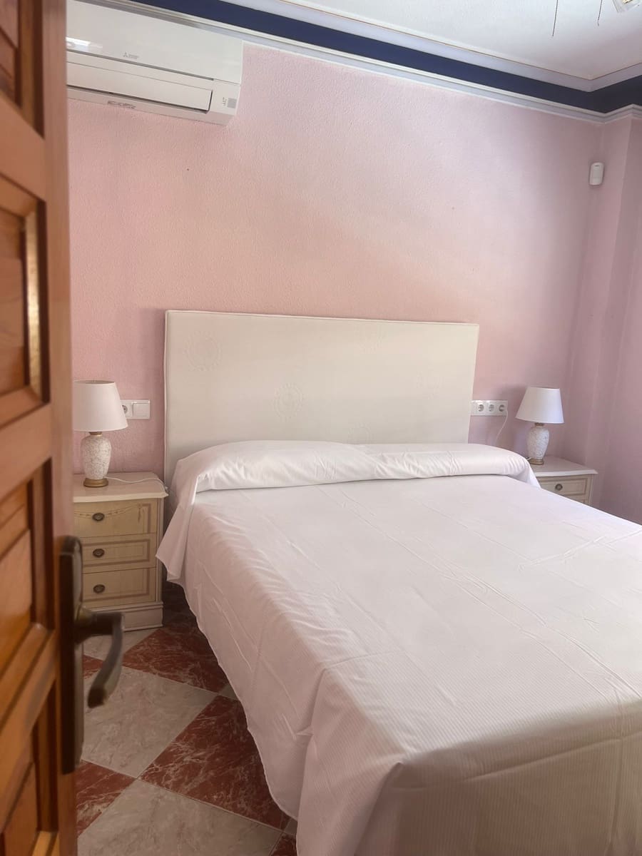 3 bedroom Terraced Villa for holiday rental in La Mata with pool - € 800 (Ref: 9867745)