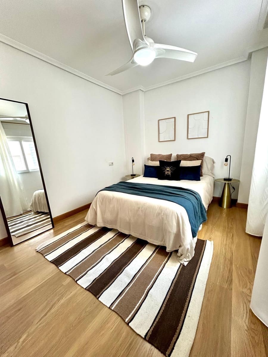 3 sypialnia Mieszkanie na sprzedaż w Torrevieja - 169 900 € (Ref: 10011559)