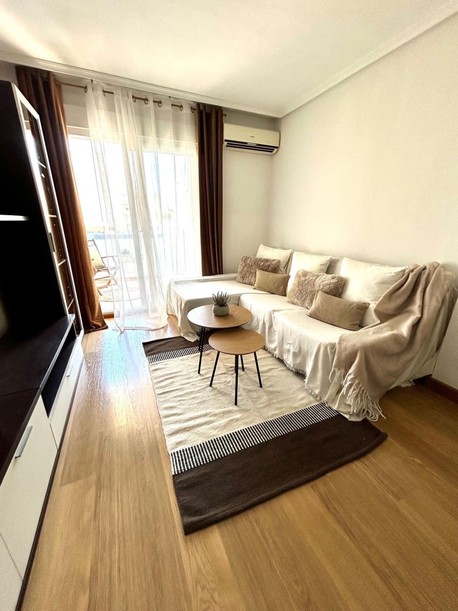 3 sypialnia Mieszkanie na sprzedaż w Torrevieja - 169 900 € (Ref: 10011559)