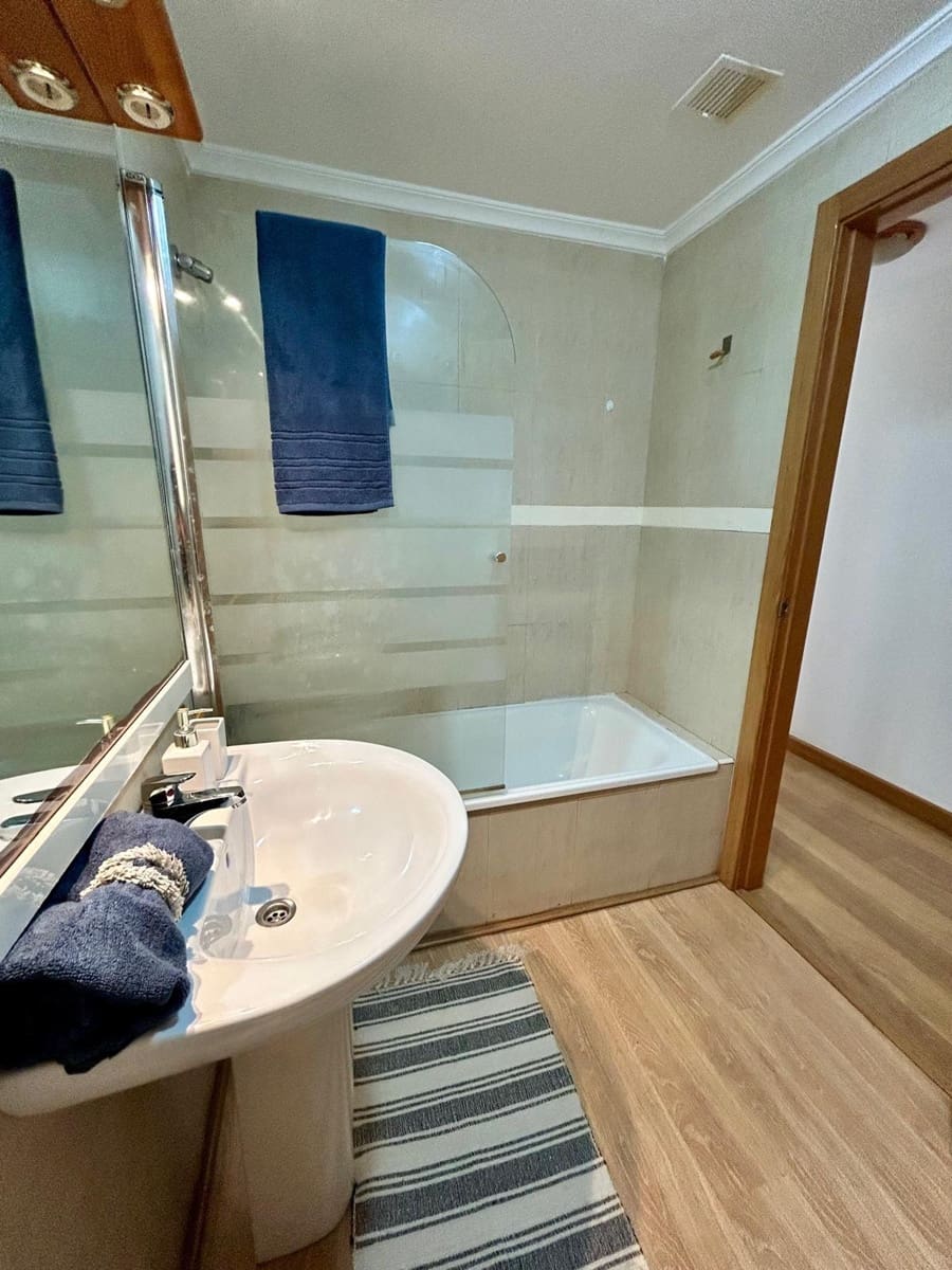 3 sypialnia Mieszkanie na sprzedaż w Torrevieja - 169 900 € (Ref: 10011559)