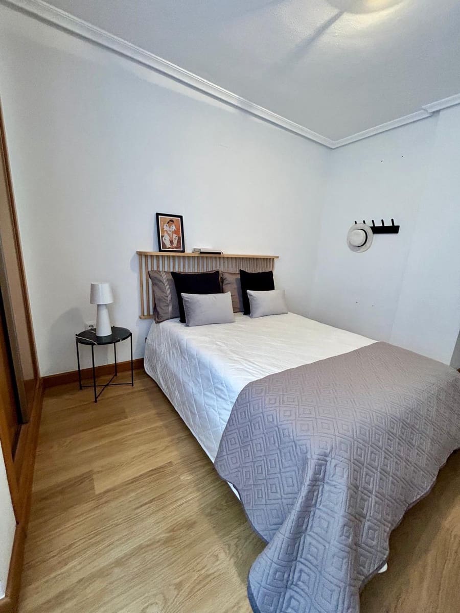 3 sypialnia Mieszkanie na sprzedaż w Torrevieja - 169 900 € (Ref: 10011559)