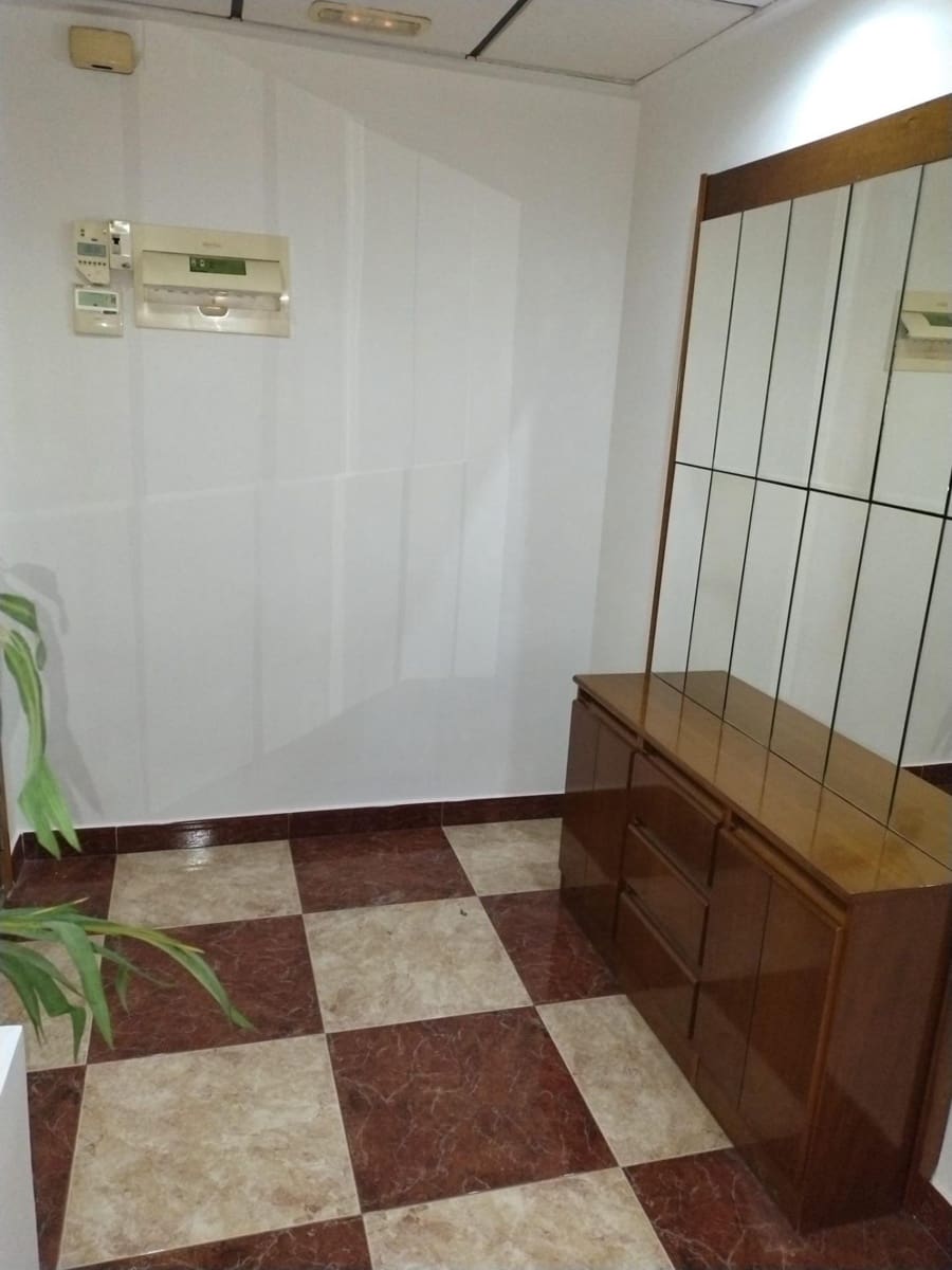 3 quarto Apartamento para arrendar em Orihuela - 600 € (Ref: 10030679)