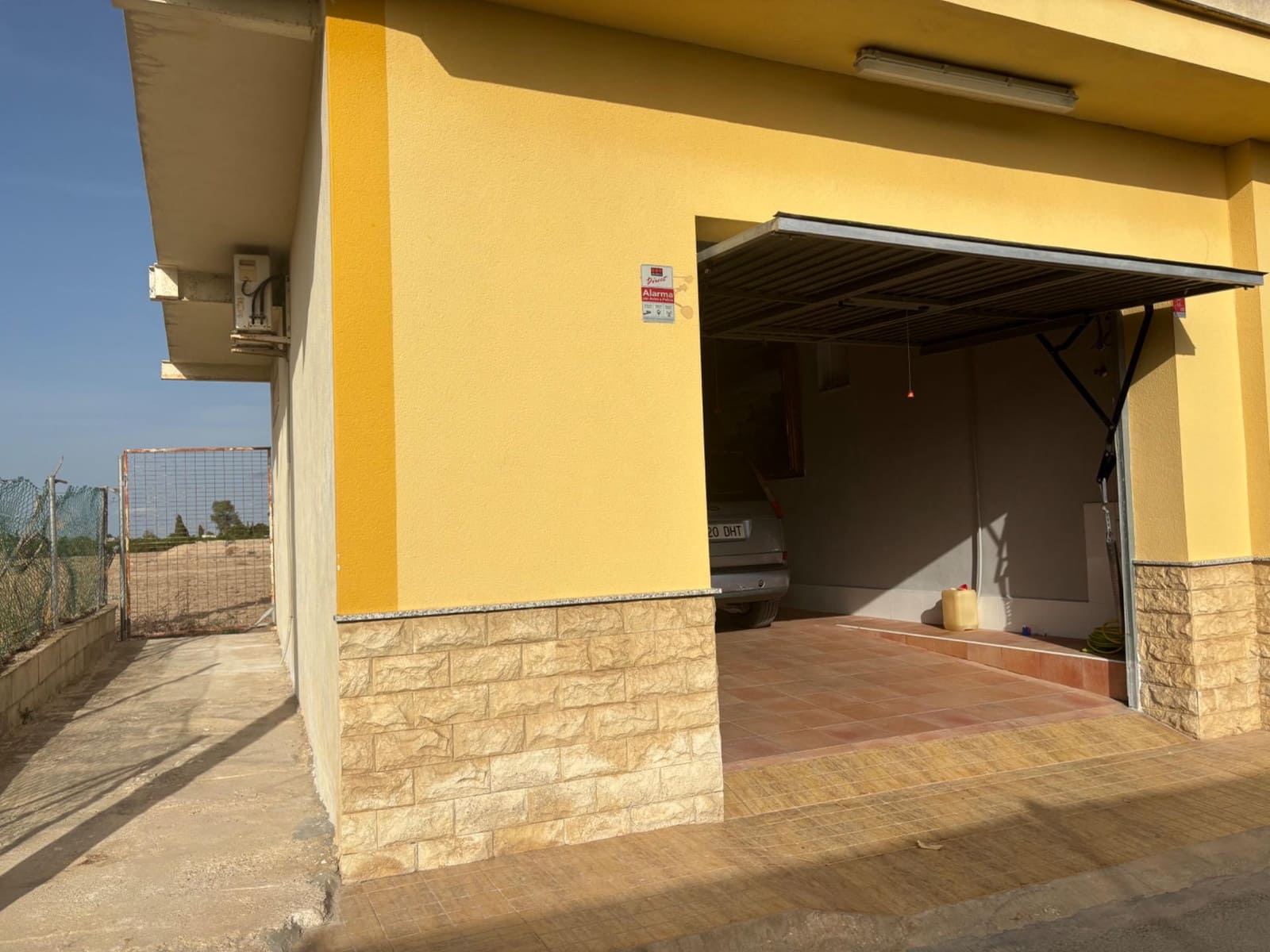 3 soverom Finca/Herregård til salgs i Orihuela med garasje - € 155 000 (Ref: 10044952)