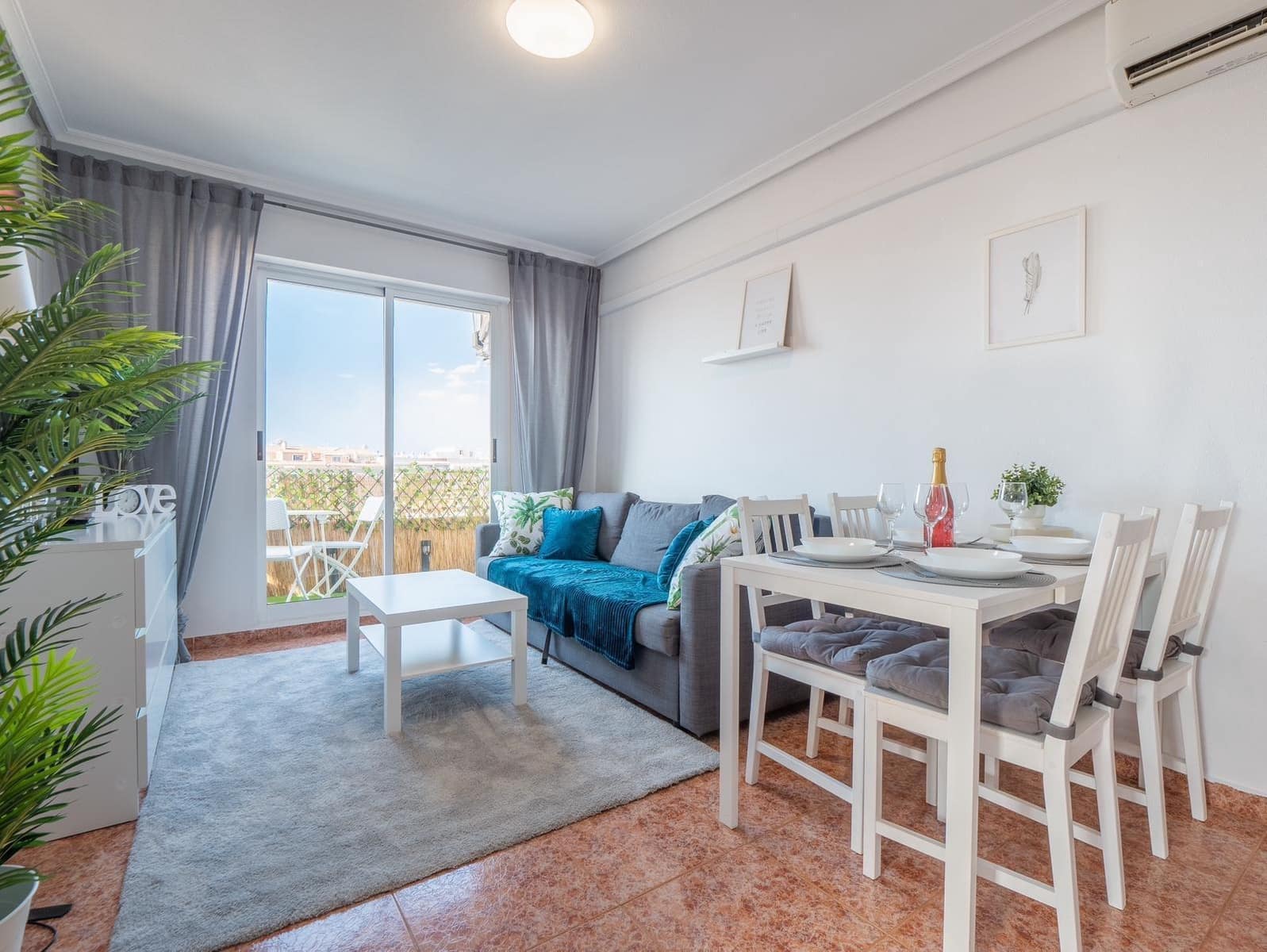 2 quarto Apartamento para venda em Torrevieja com piscina - 175 000 € (Ref: 10050336)