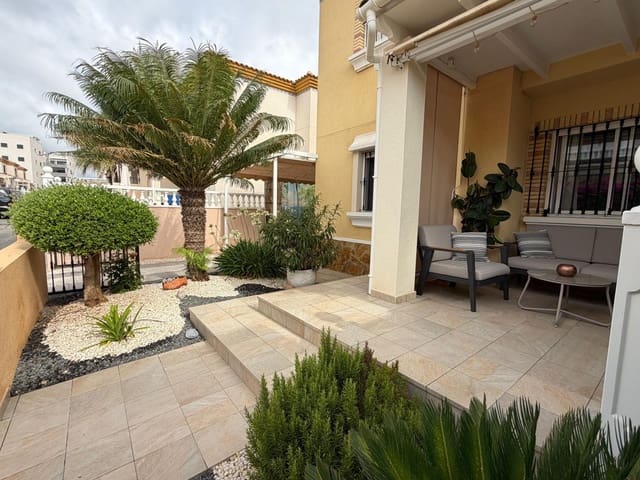 2 slaapkamer Rijtjeshuis te koop in Villamartin, Orihuela met zwembad garage - € 219.000 (Ref: 10051869)