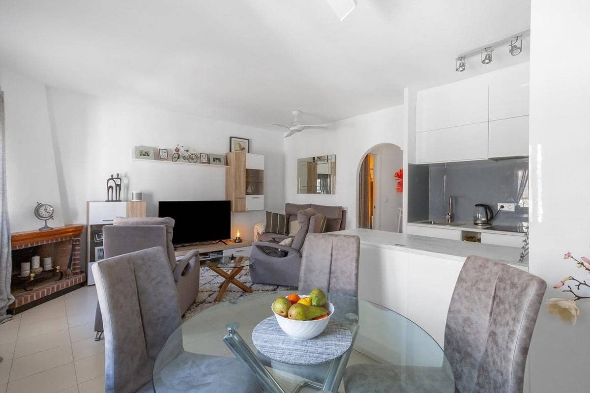 3 sypialnia Dom szeregowy na sprzedaż w La Mata z basenem - 269 000 € (Ref: 9882217)