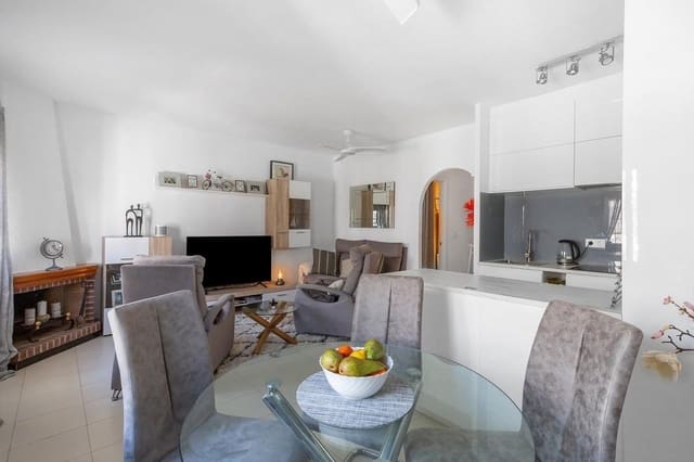 3 sypialnia Dom szeregowy na sprzedaż w La Mata, Torrevieja z basenem - 269 000 € (Ref: 9882217)
