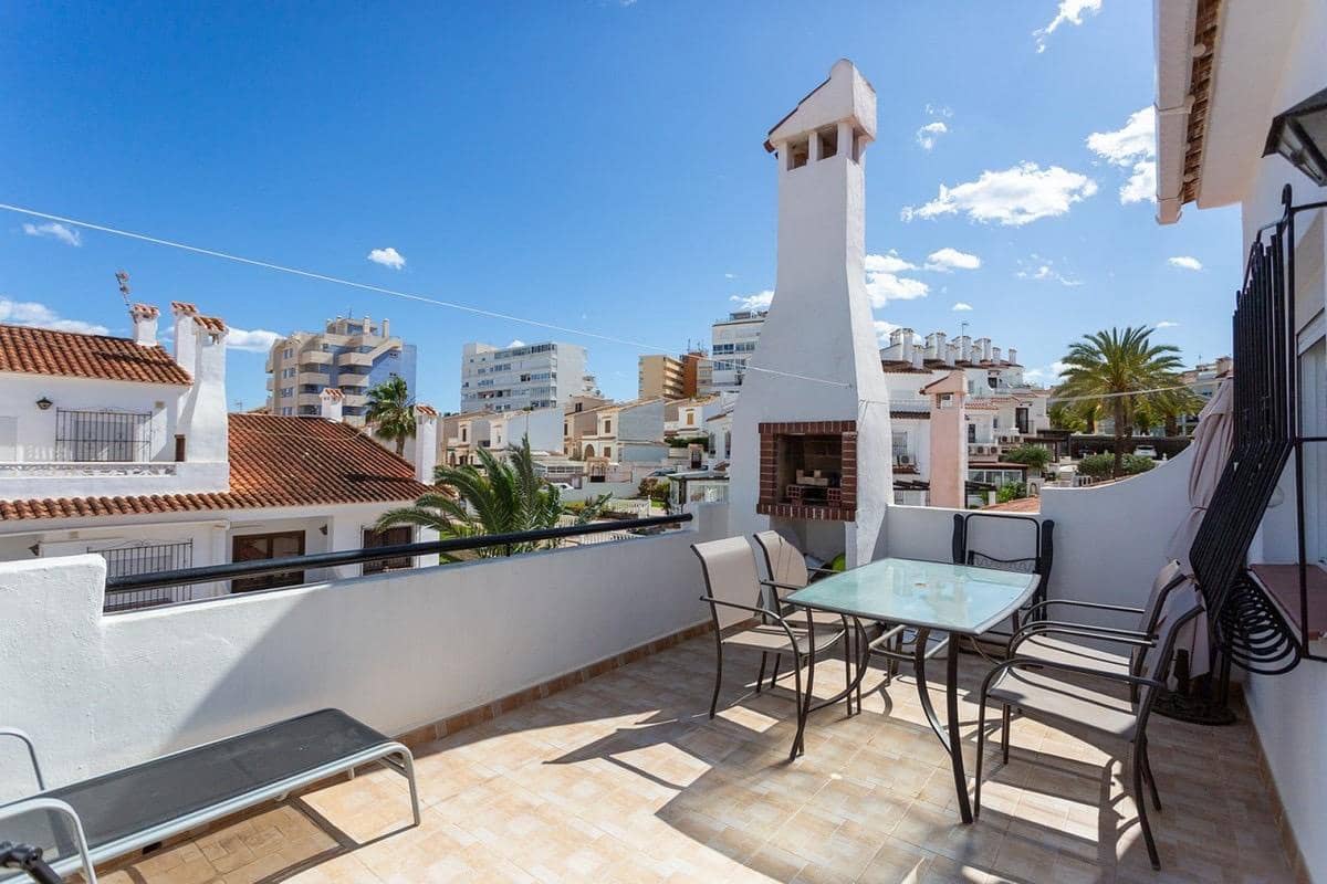 3 sypialnia Dom szeregowy na sprzedaż w La Mata z basenem - 269 000 € (Ref: 9882217)
