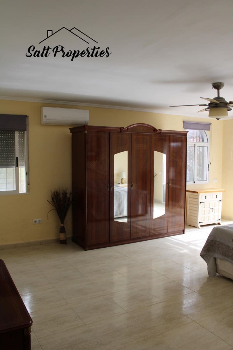 4 chambre Villa/Maison à vendre à El Chaparral - 530 000 € (Ref: 9882221)