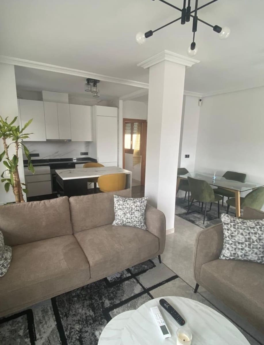 2 makuuhuone Kattohuoneisto myytävänä paikassa Torrevieja - 265 000 € (Ref: 9882225)