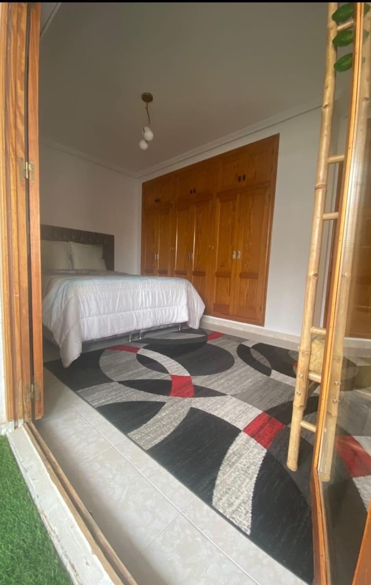 2 makuuhuone Kattohuoneisto myytävänä paikassa Torrevieja - 265 000 € (Ref: 9882225)