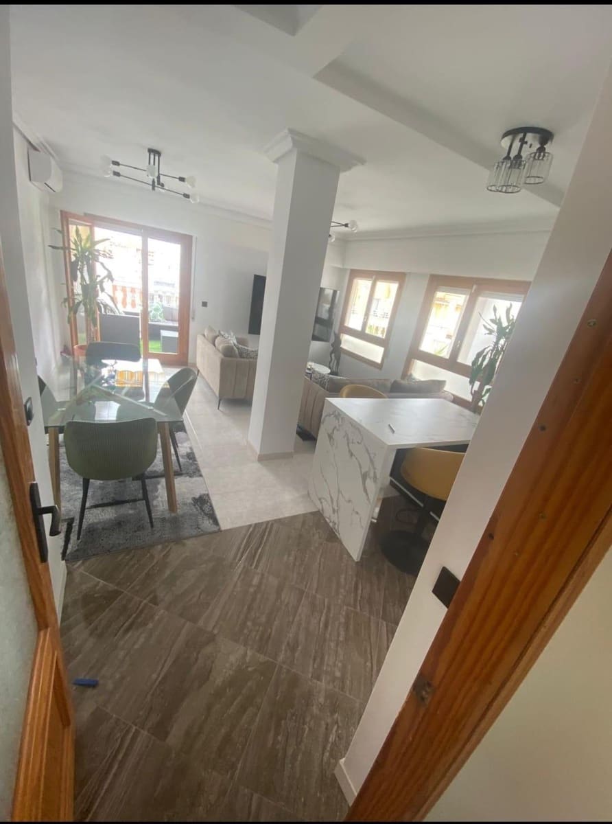 2 makuuhuone Kattohuoneisto myytävänä paikassa Torrevieja - 265 000 € (Ref: 9882225)