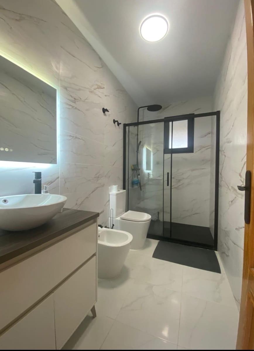 2 makuuhuone Kattohuoneisto myytävänä paikassa Torrevieja - 265 000 € (Ref: 9882225)
